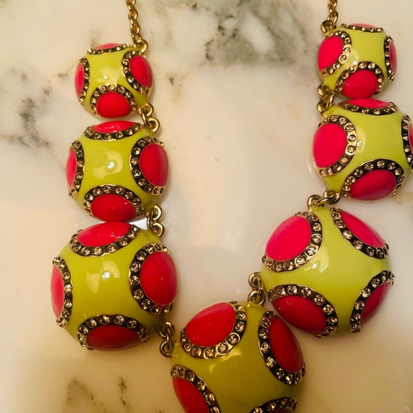 KATE SPADE MARQUEE STATEMENT NECKLACE NEON PINK GREEN GOLD and sparkle DRAPING - Picture 2 of 3